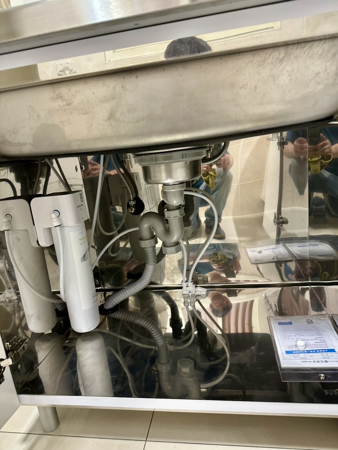 板橋L型廚房白色系F1-675毛絲面下崁單槽與B-207ST不鏽鋼龍頭