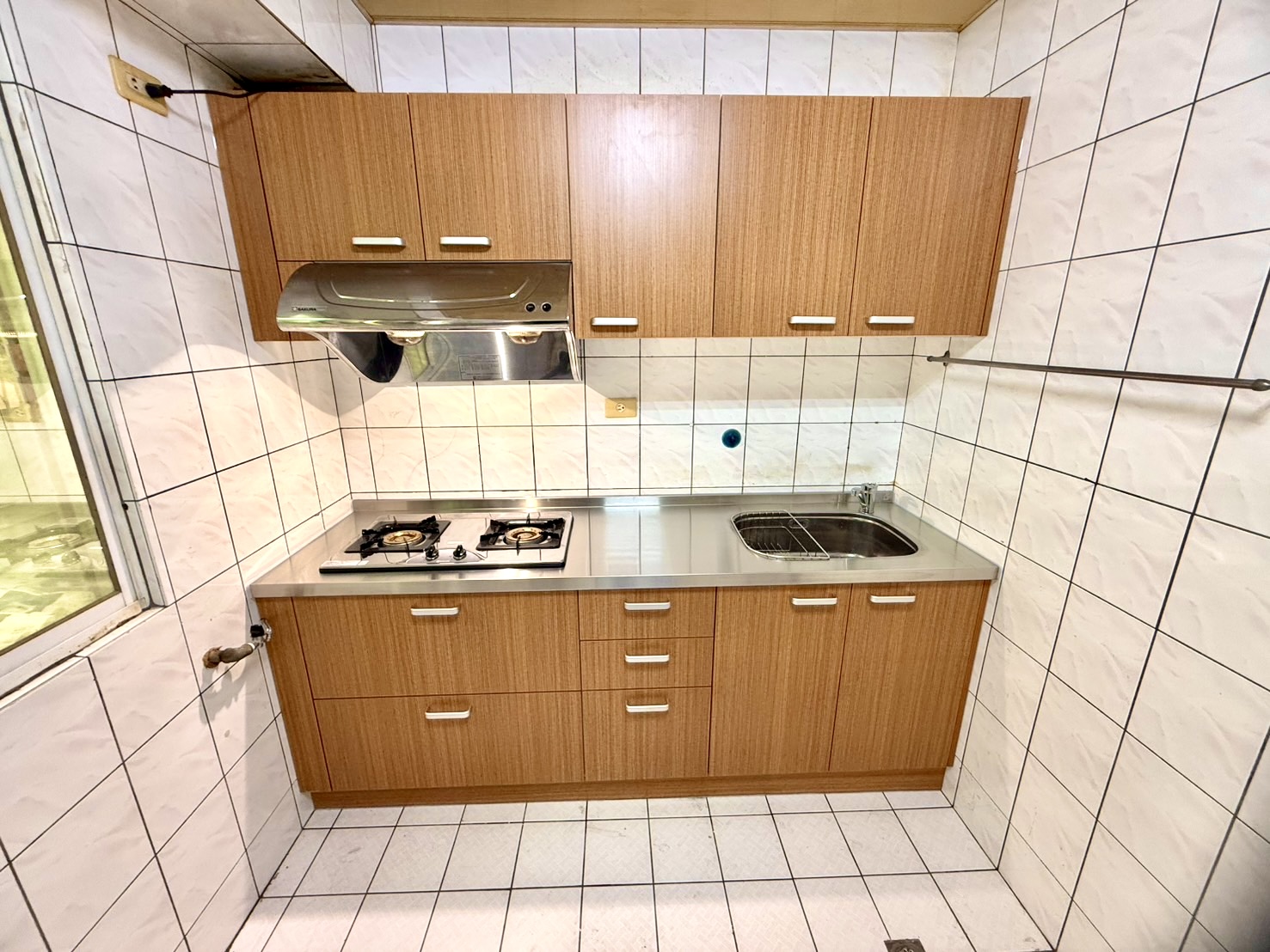 中和圓通路一字型廚房 暖木紋色簡約風格 212公分新廚具完工全景