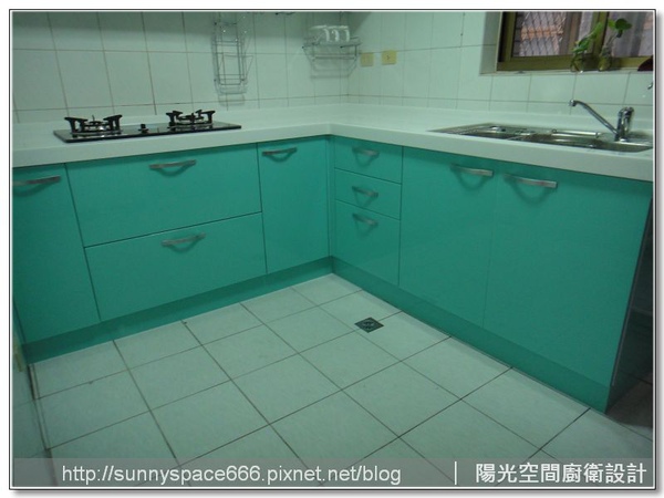 櫻花雙口玻璃爐與隱藏式油煙機