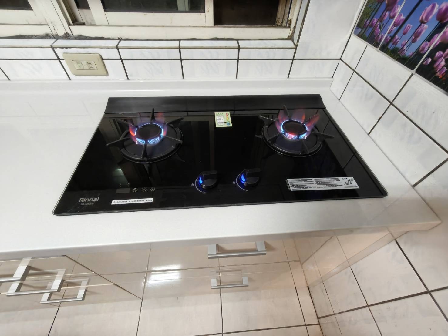 桃園龜山廚房改造 補料修整後櫃體與天花板完美銜接 完工細節