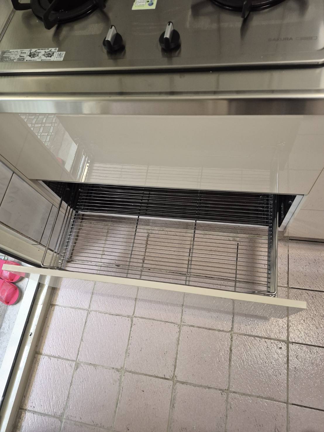 爐下拉籃細節 不鏽鋼座式緩衝拉籃