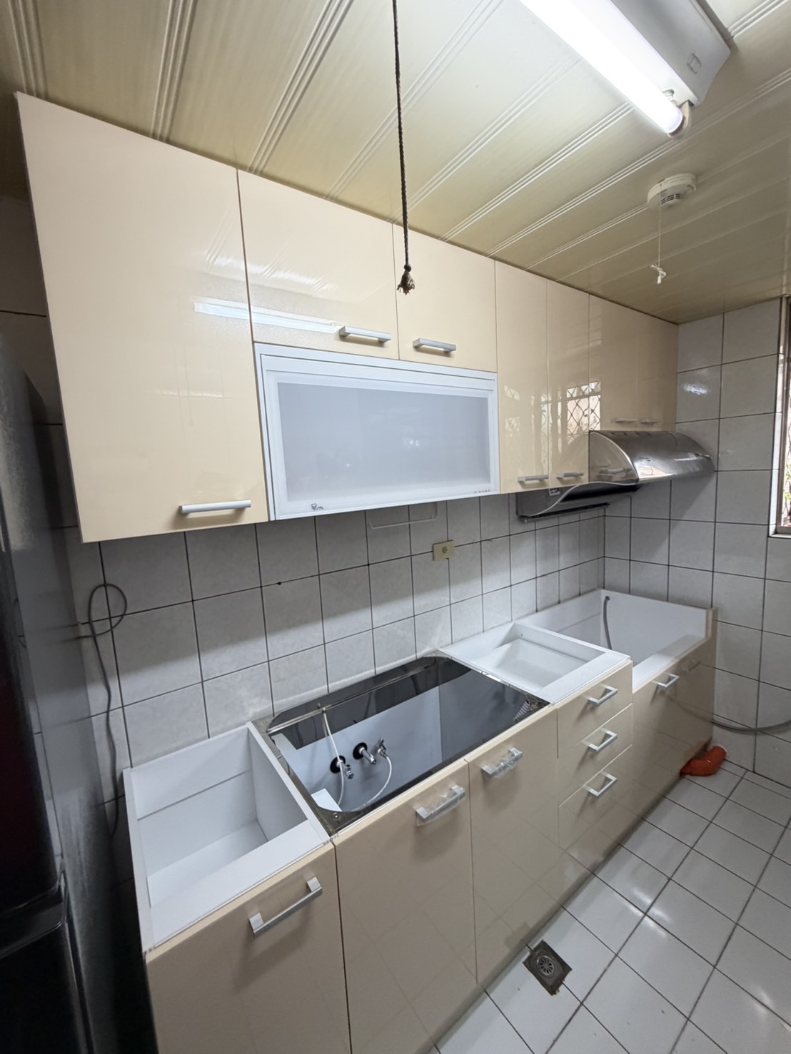 水槽櫃與抽屜收納細節 T1-620單水槽與304不鏽鋼桶身