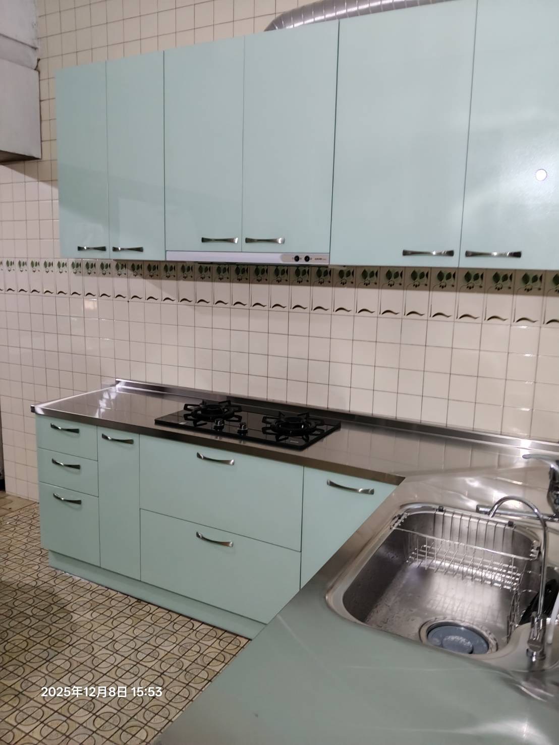 完工後清新明亮的廚房氛圍