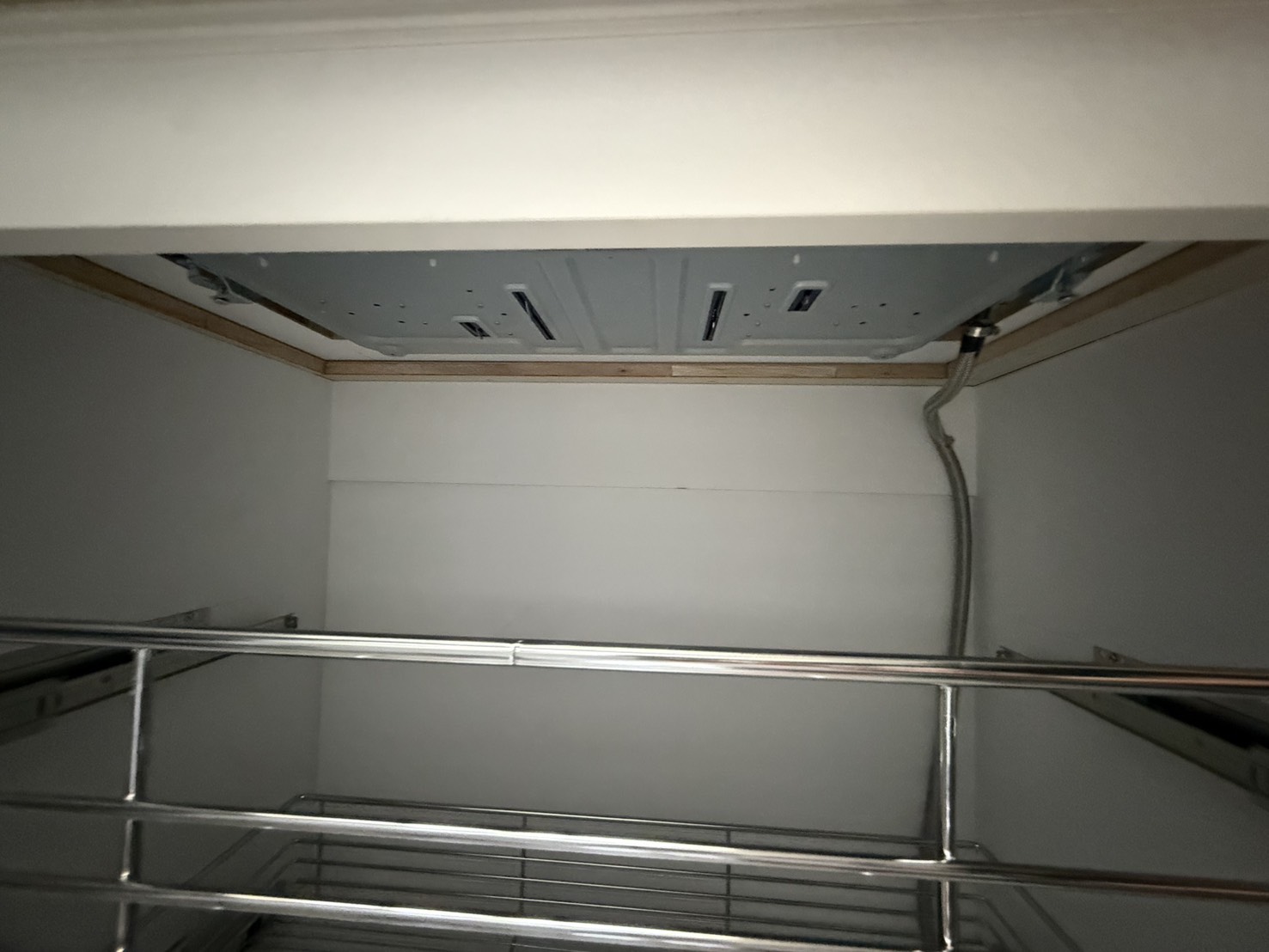 上櫃局部更新上掀門櫃