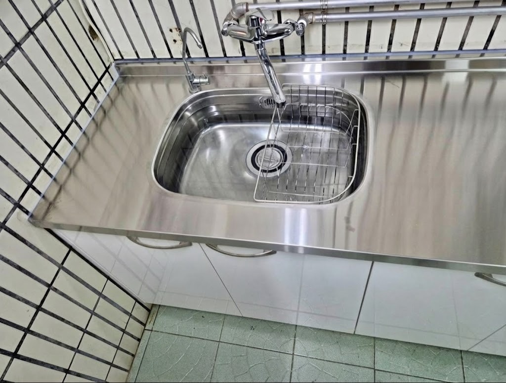 瑋俊單水槽T1-620與壁式龍頭