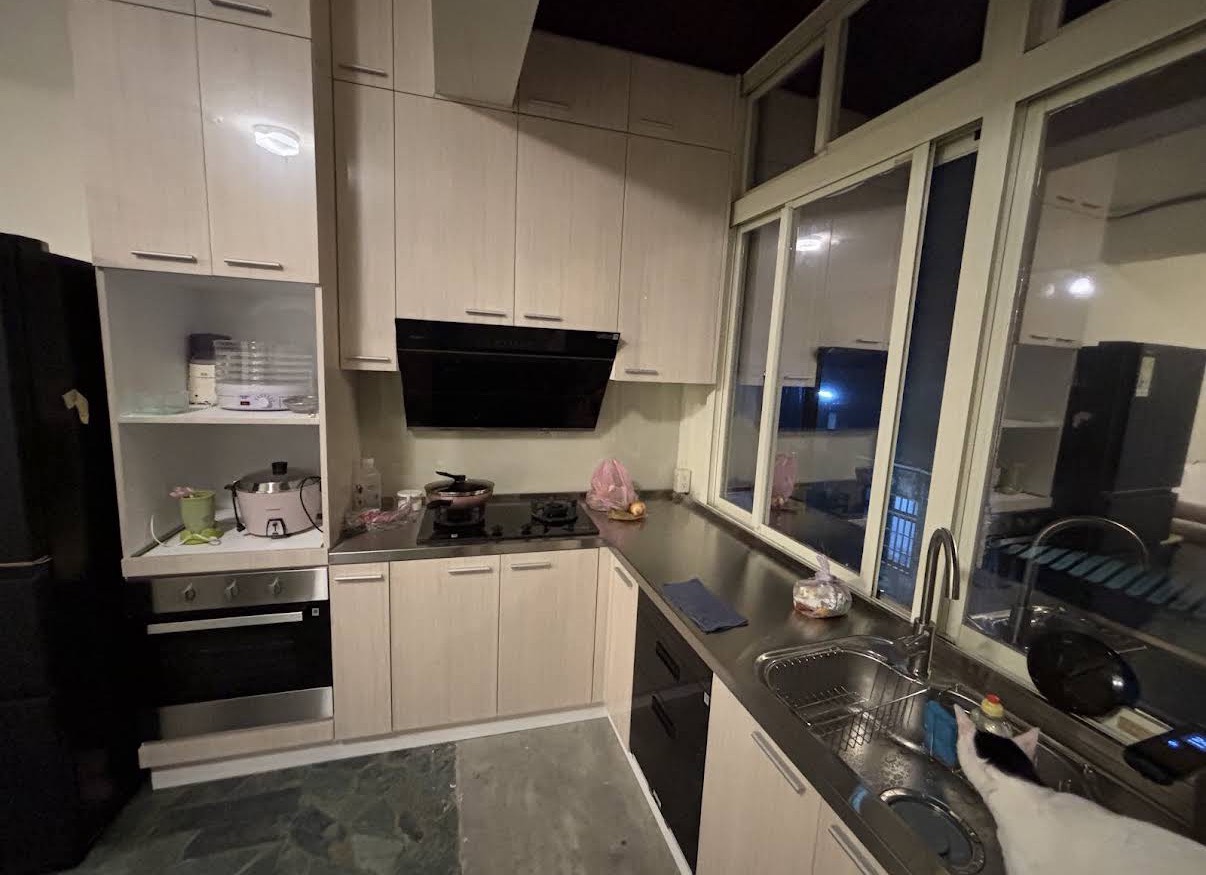 新北泰山 L 型廚房 夜間完工視角