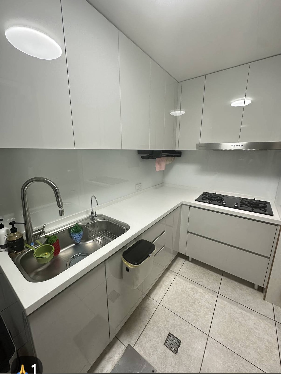 板橋龍興街 L 型廚房 完工細節 石英石檯面