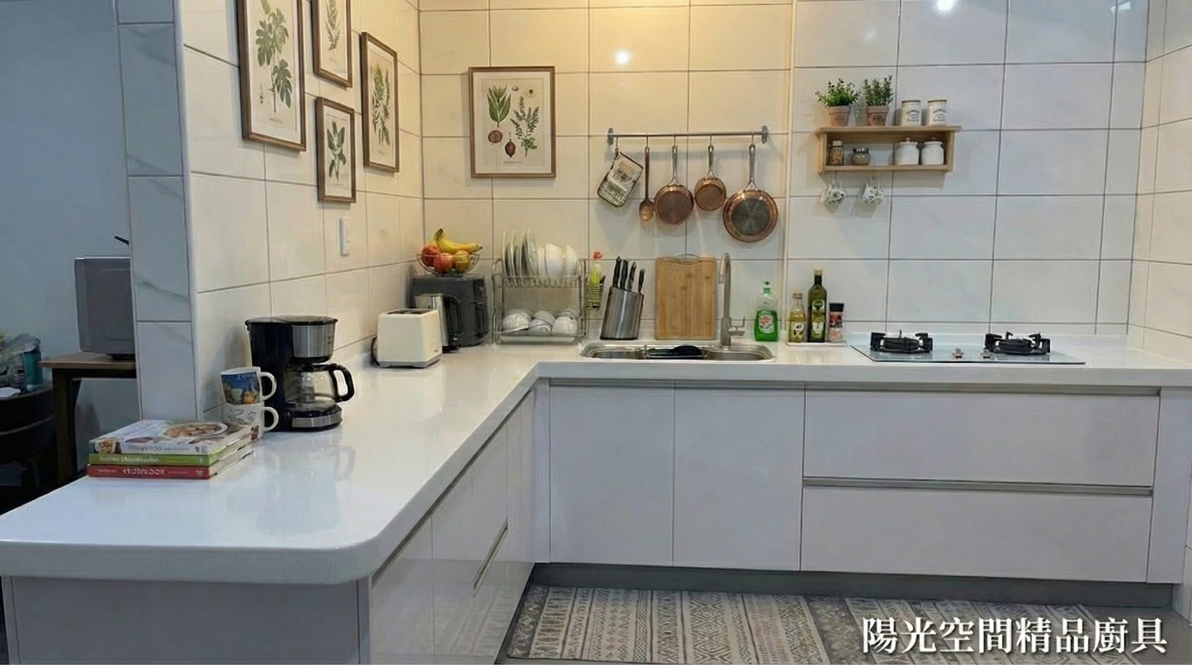 新北板橋 L型廚房 Soft Living 白色系 檯面與中島配置 人造石｜陽光空間精品廚具