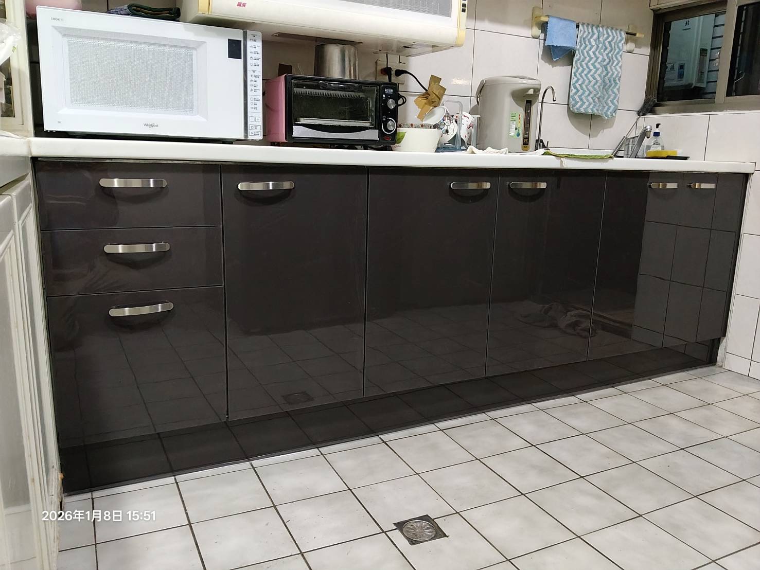 室內廚房更新水晶門板細節